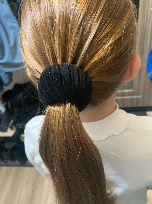 VelvetNest™ Lazy Hair Clutch "Get the Perfect Bun in Seconds – No Pins, No Hassle"